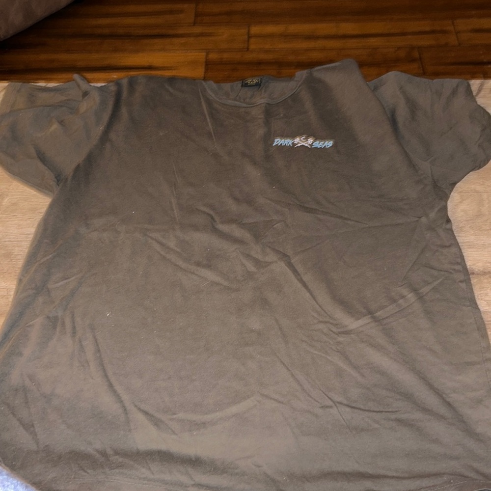 Dark seas dark green t-shirt